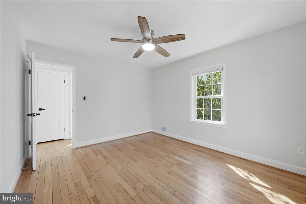 Photo of 4444 20TH ROAD N