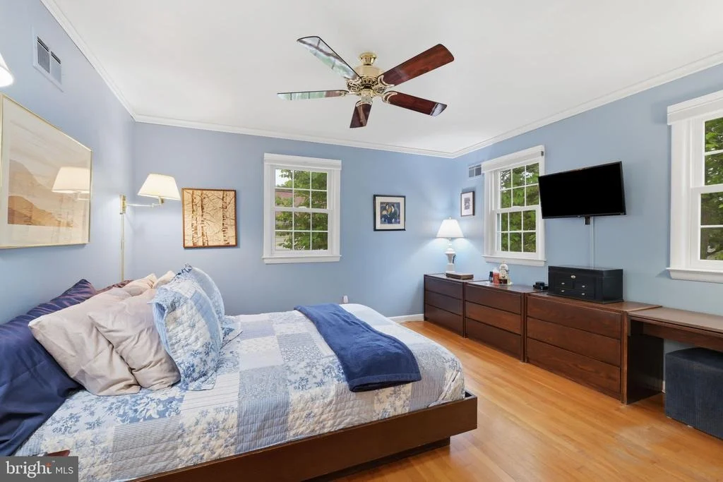 Photo of 8815 POSTOAK ROAD