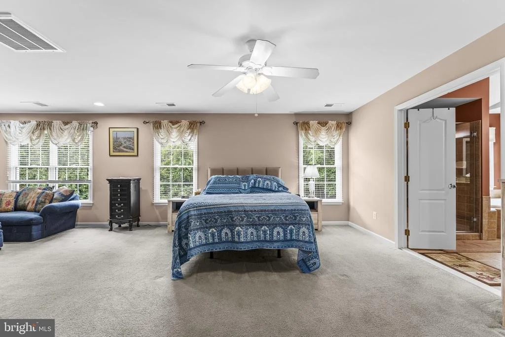 Photo of 5777 WATERLOO BRIDGE CIRCLE