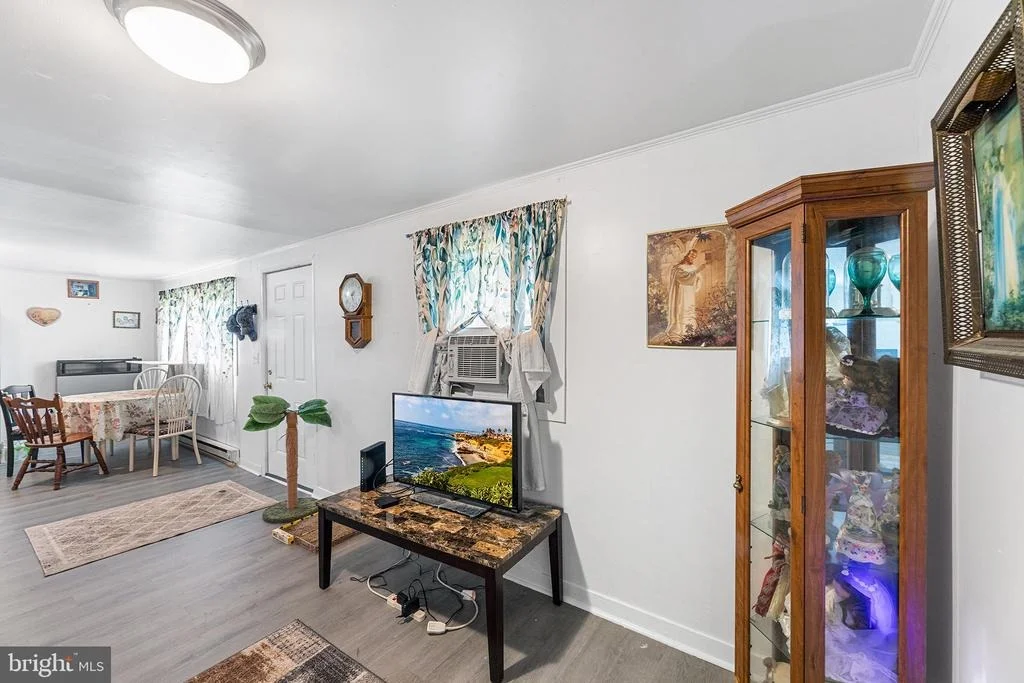 Photo of 21899 LOVERS LANE