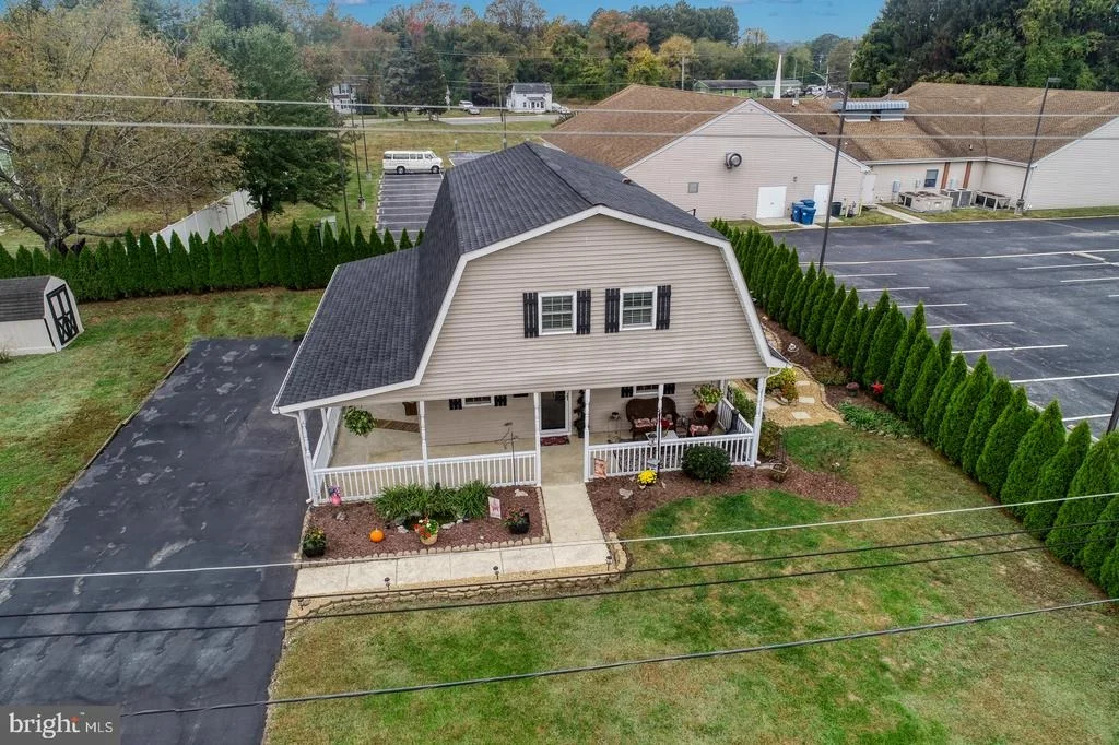 Photo of 18 PRATTIS STREET
