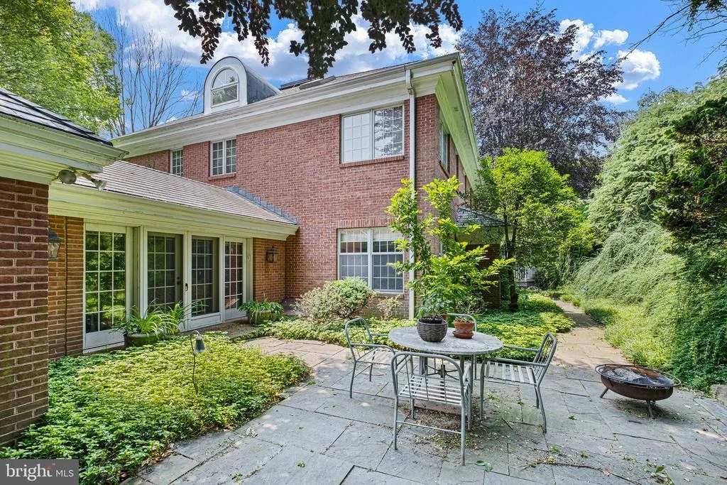 Photo of 2 FARRON DRIVE