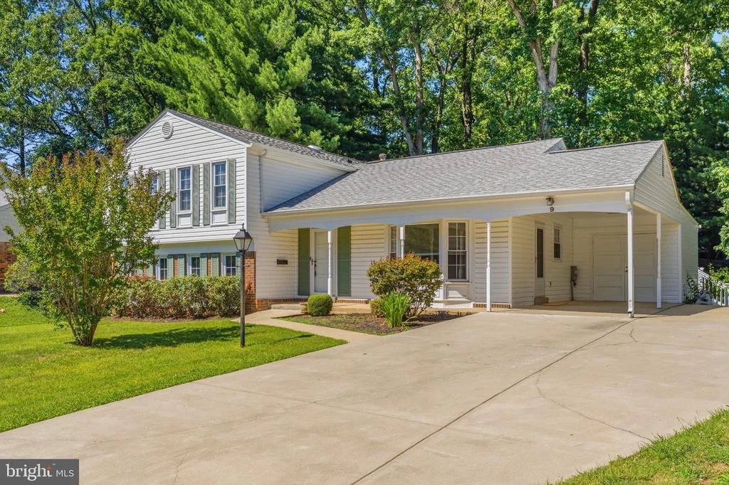 Photo of 9 DUVALL LANE