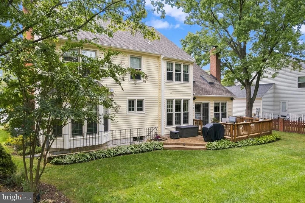 Photo of 1316 SUMMERFIELD DRIVE