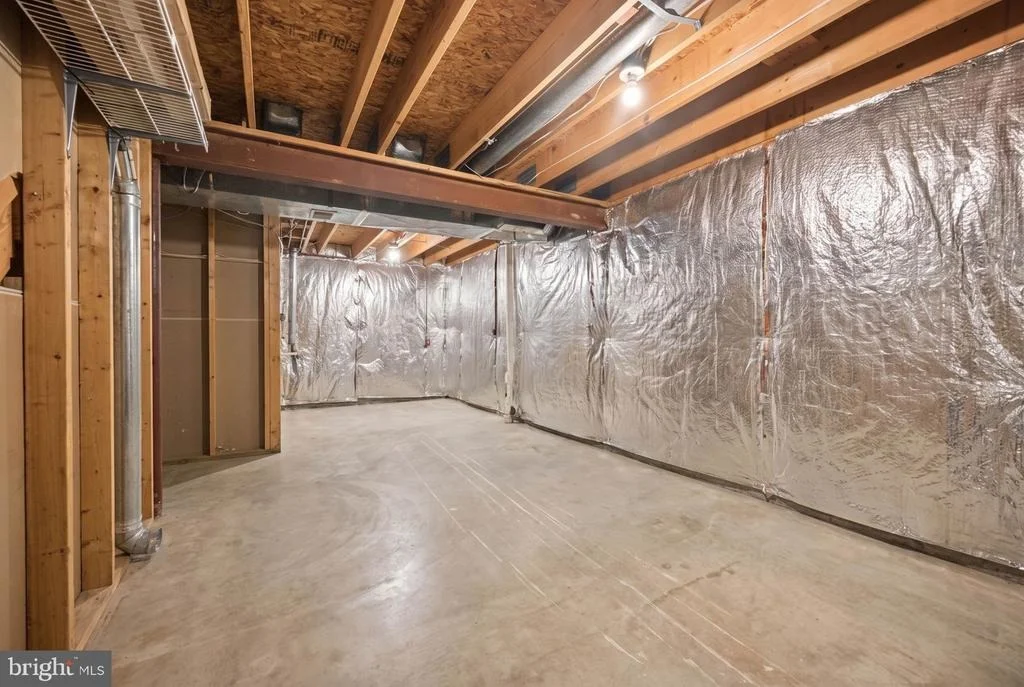 Photo of 6305 DERBY CIRCLE