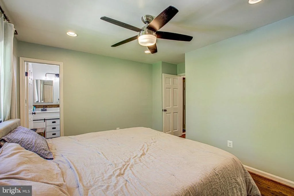Photo of 7562 REMINGTON ROAD
