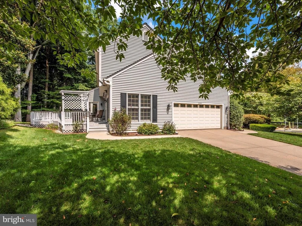 Photo of 2301 FORT WILLIAM DRIVE