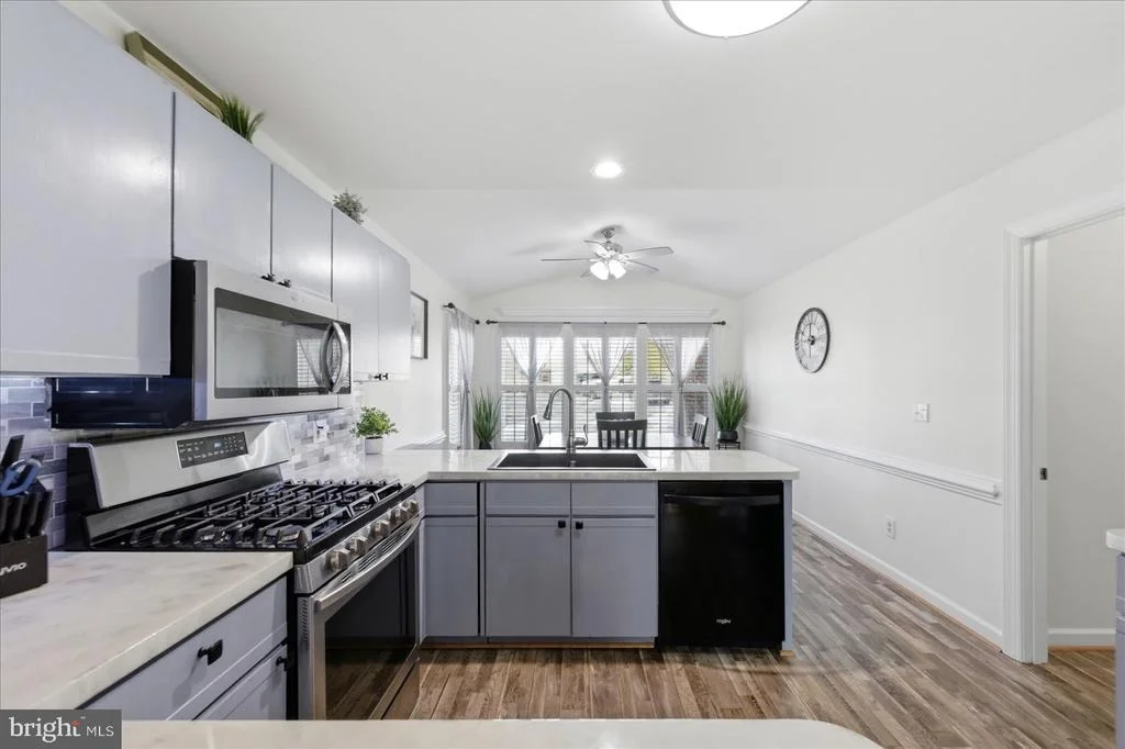 Photo of 1021 RIDGEMERE LANE