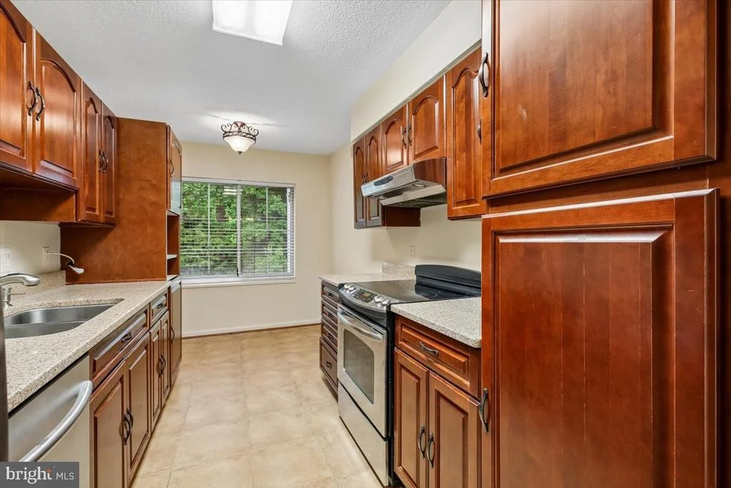 Photo of Unit 314 at 14809 PENNFIELD CIRCLE