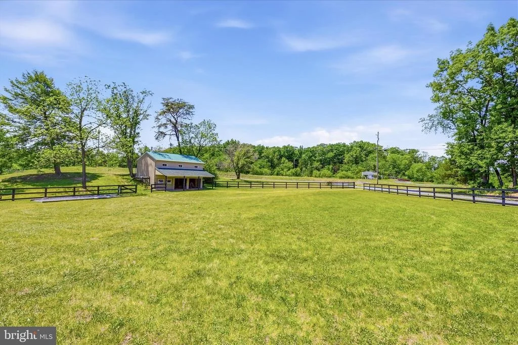 Photo of 2983 MILLWOOD PIKE