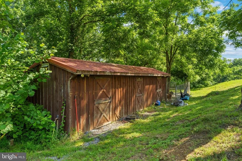 Photo of 4920 ED MCCLAIN ROAD