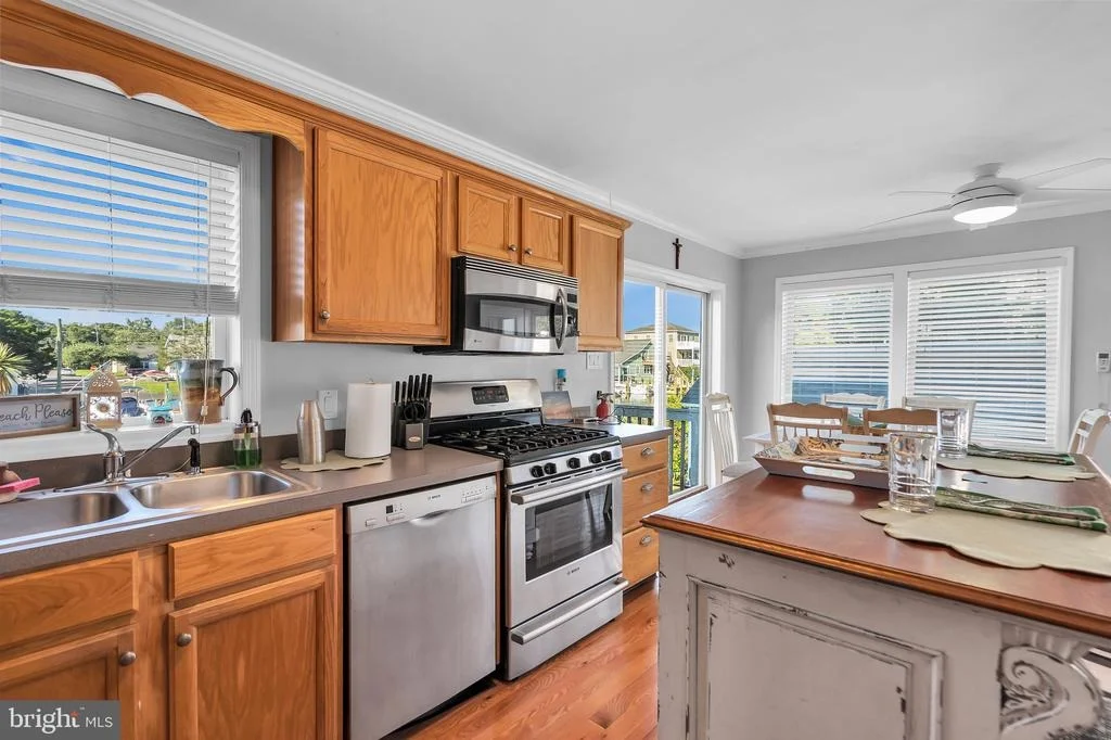 Photo of 77 BALTIC AVENUE