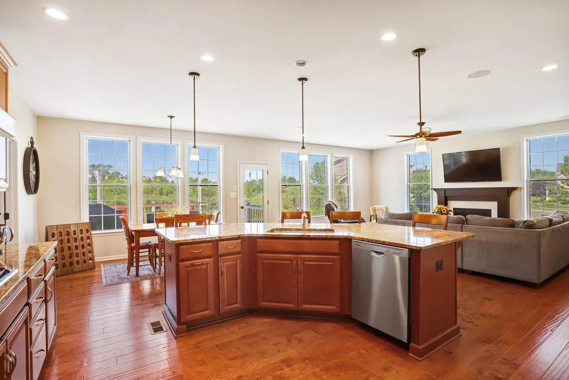 Photo of 41228 TURTLE DOVE CIRCLE
