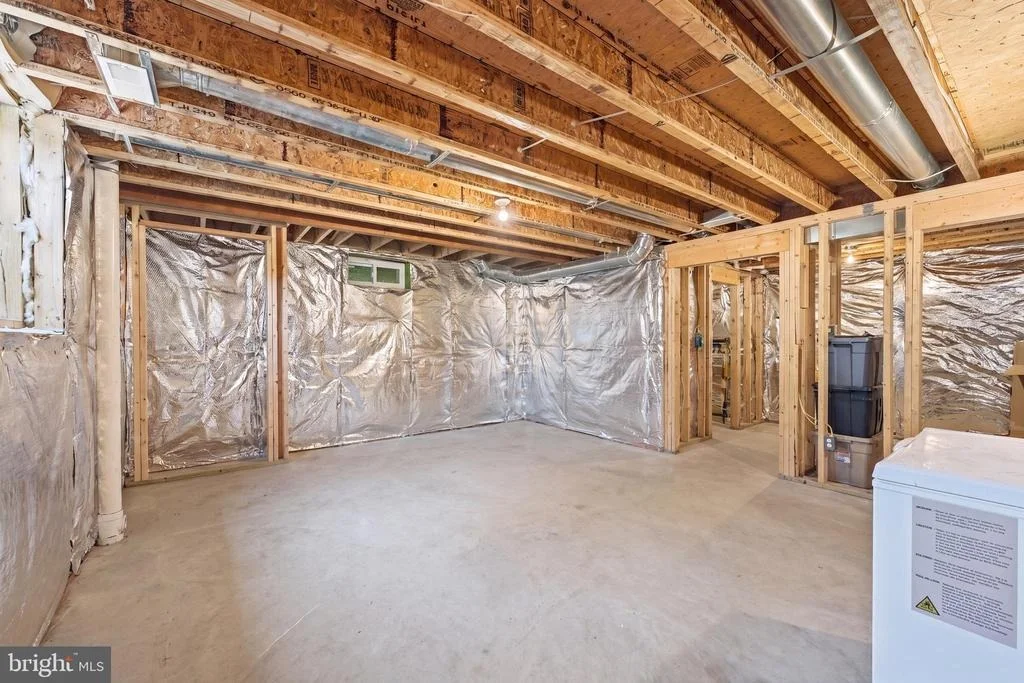 Photo of 1102 MEURILEE LANE