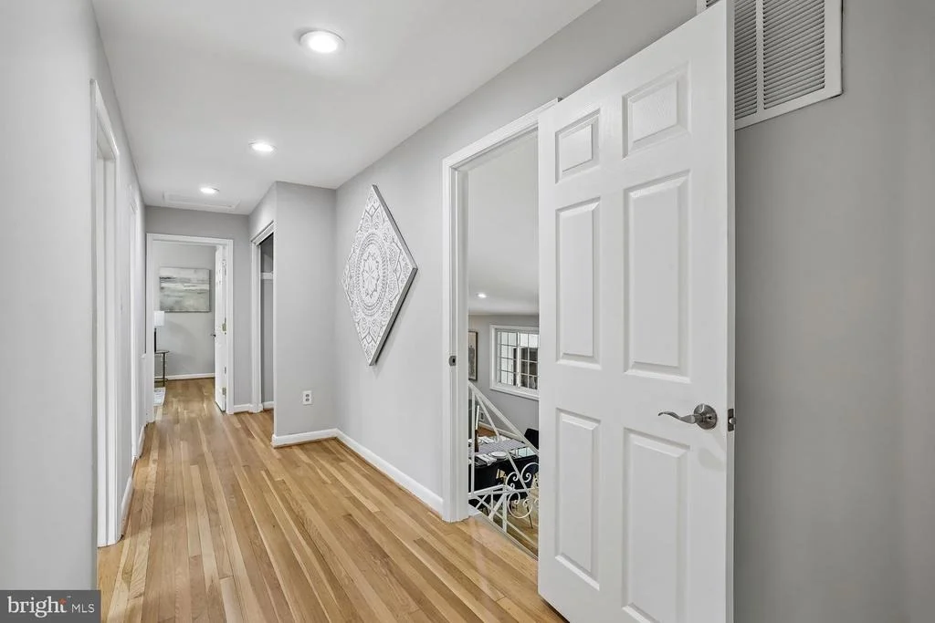 Photo of 811 KENBROOK DRIVE
