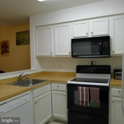 Photo of Unit A at 7802 HARROWGATE CIRCLE
