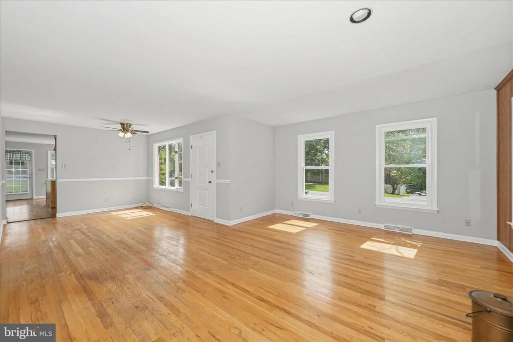 Photo of 7 DELLA LANE