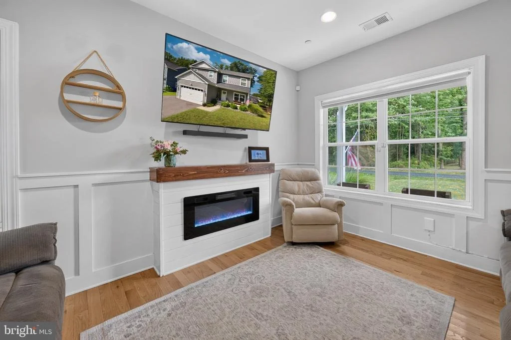 Photo of 212 OREGON ROAD