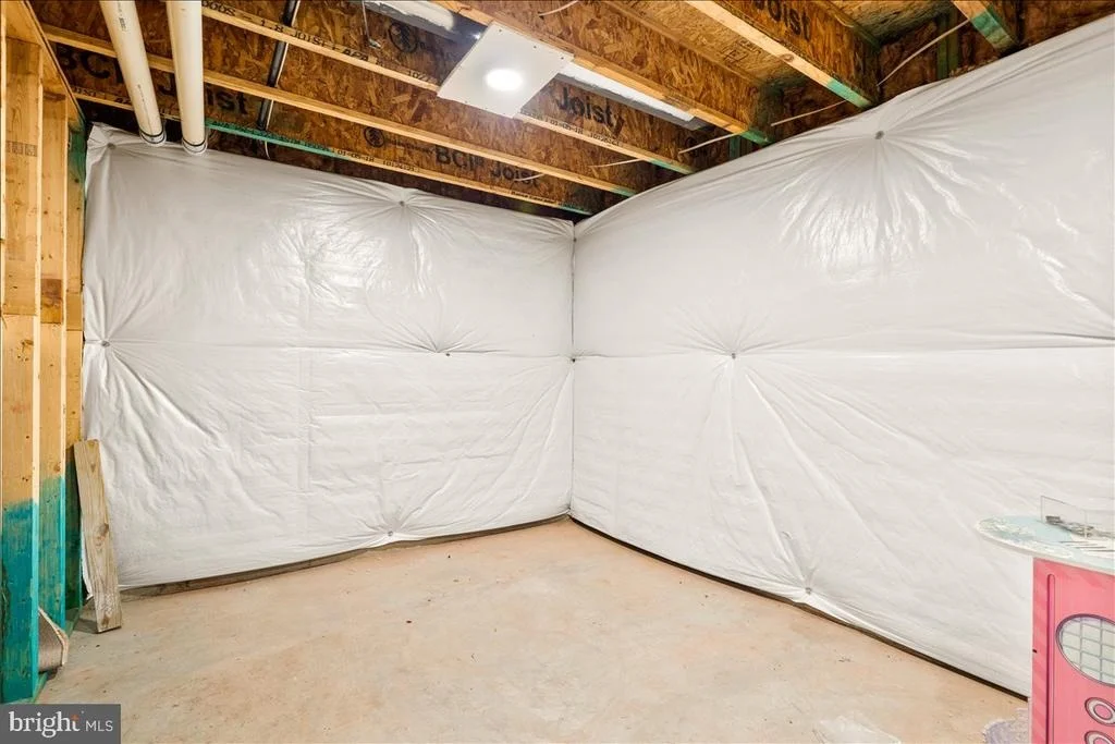 Photo of 1010 SAXTON DRIVE