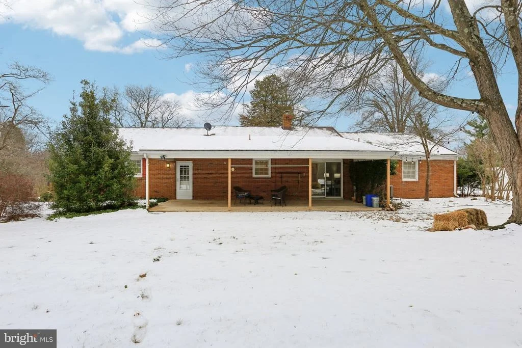 Photo of 24140 DOREEN DRIVE