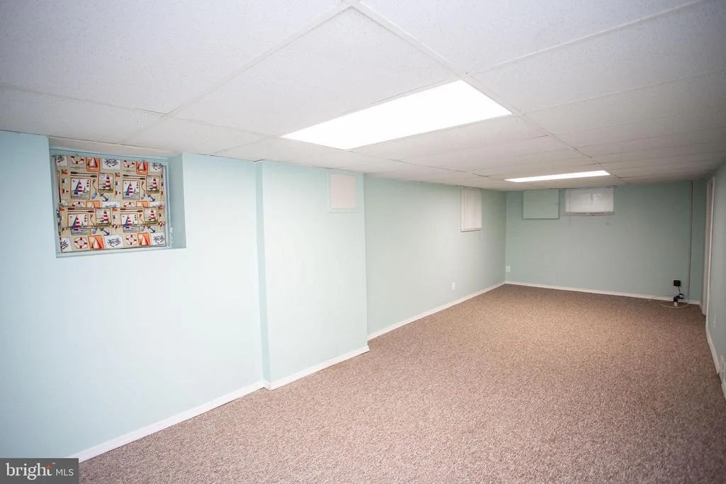 Photo of 10 SCHOOL LANE