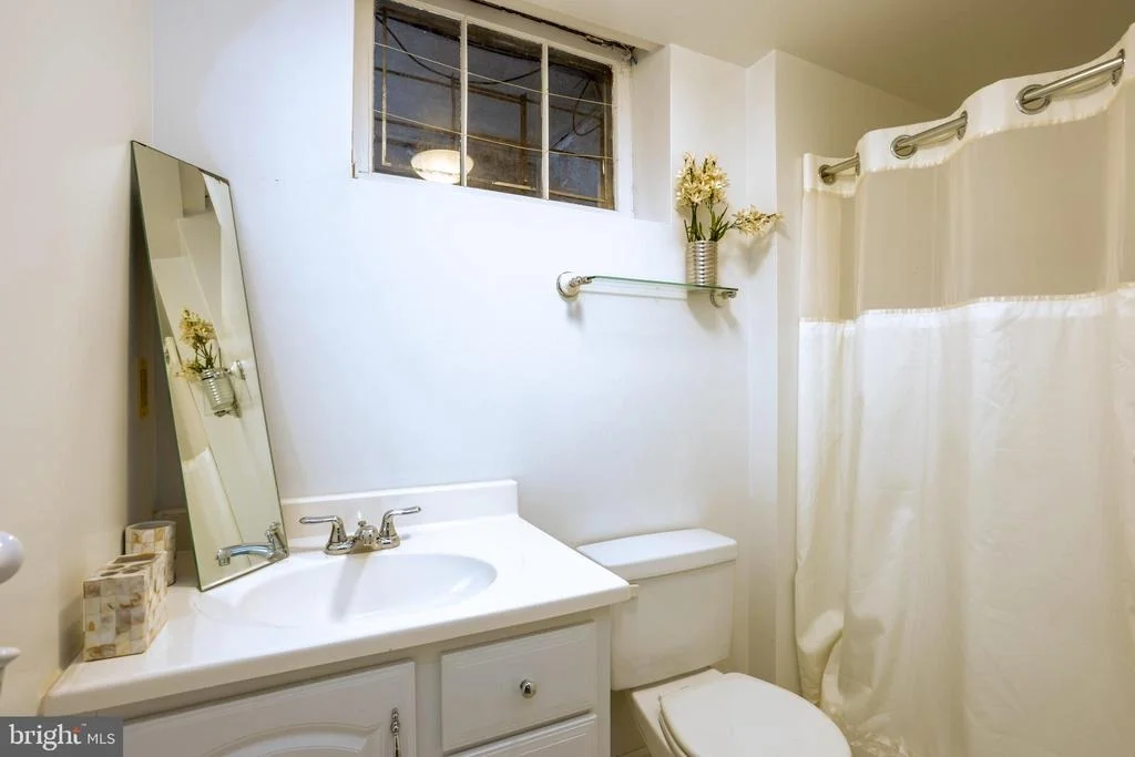 Photo of 3306 LABYRINTH ROAD