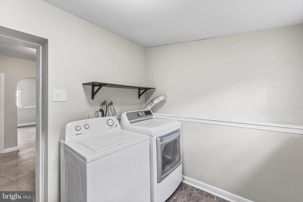 Photo of 14 GIBBONS BOULEVARD