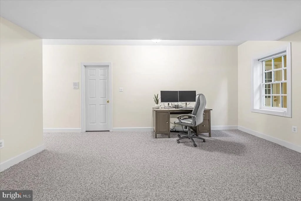 Photo of 6807 MEADOW LANE