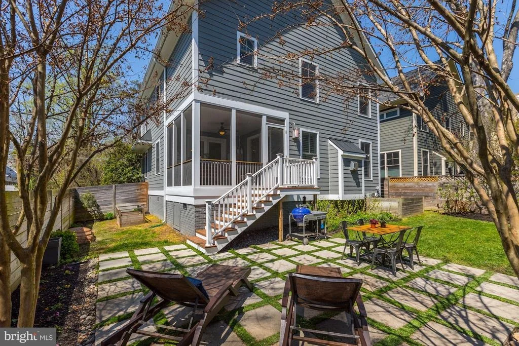 Photo of 5315 WILLARD AVENUE