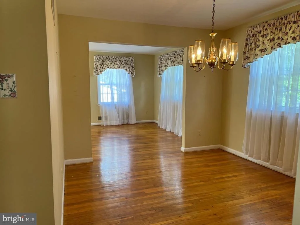 Photo of 13337 FOXHALL DRIVE