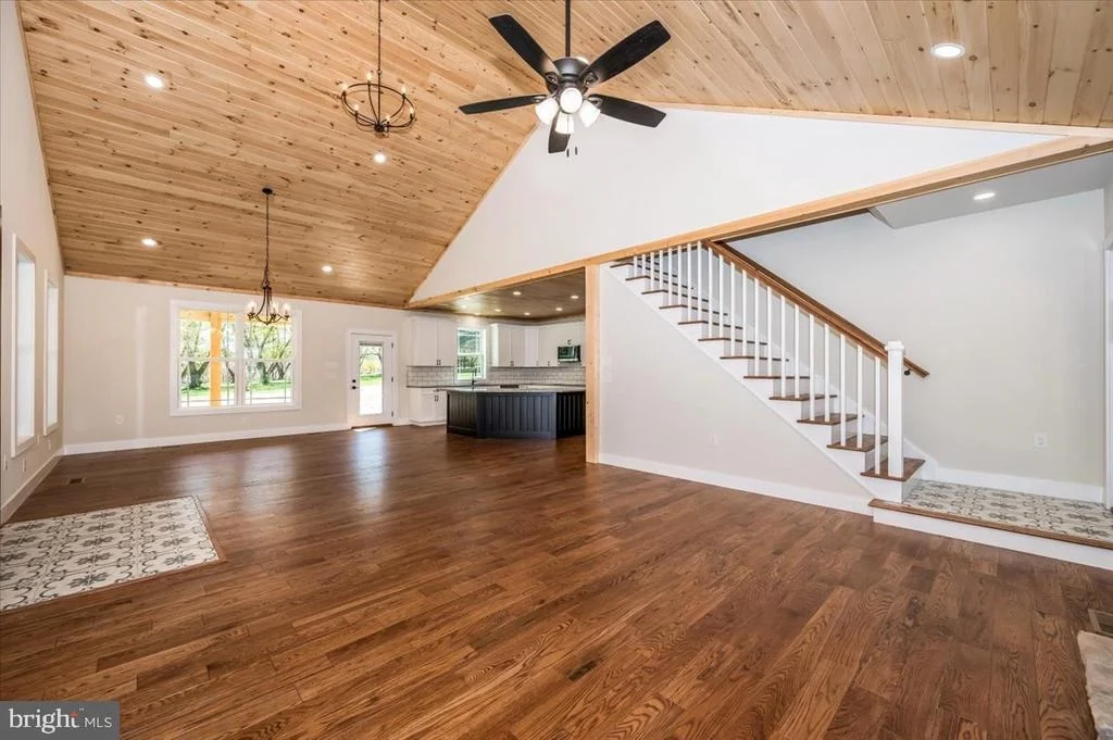 Photo of 460 SHADE TREE LANE