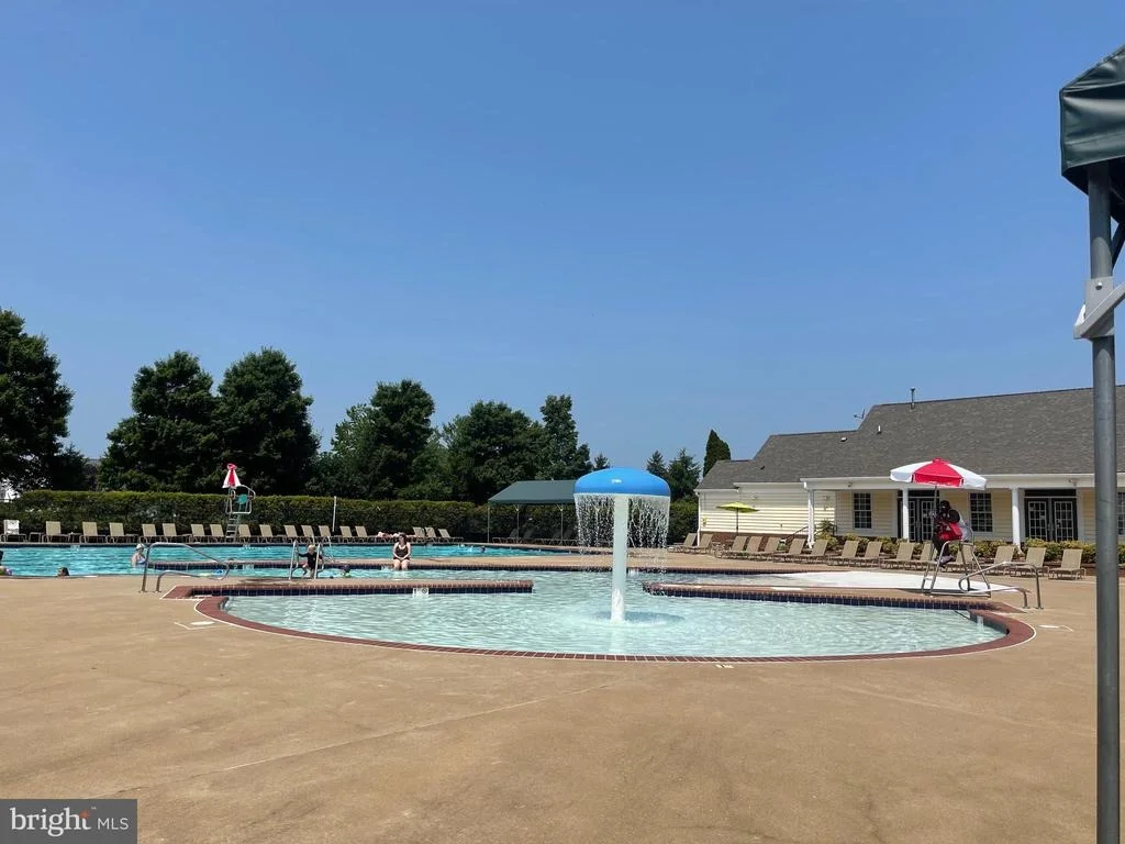 Photo of 6912 VERSAILLE DRIVE