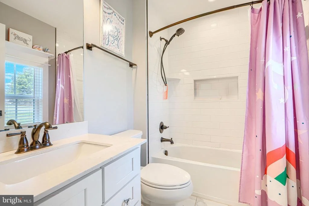 Photo of 2553 HANOVER PIKE