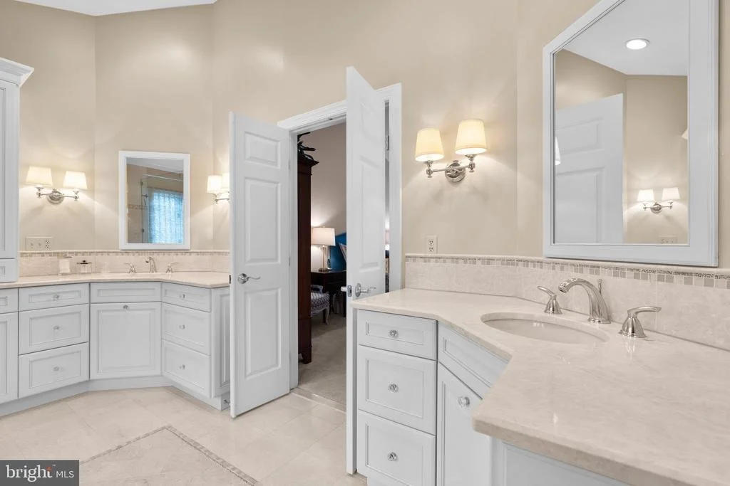 Photo of 17702 GLOBE THEATRE DRIVE