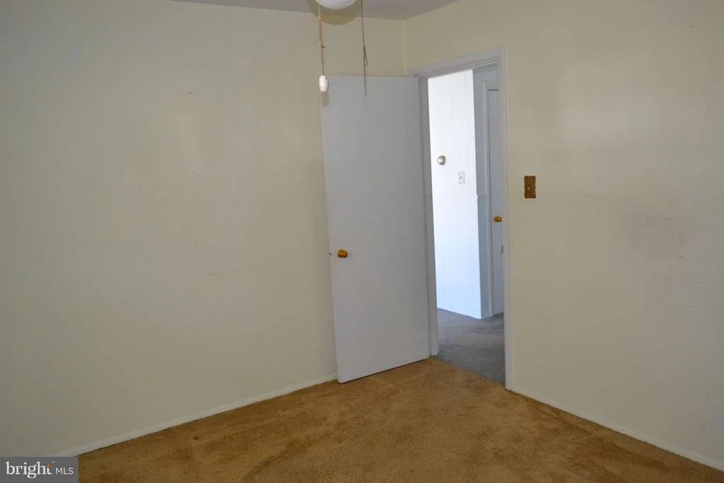 Photo of 113 TULIP DRIVE