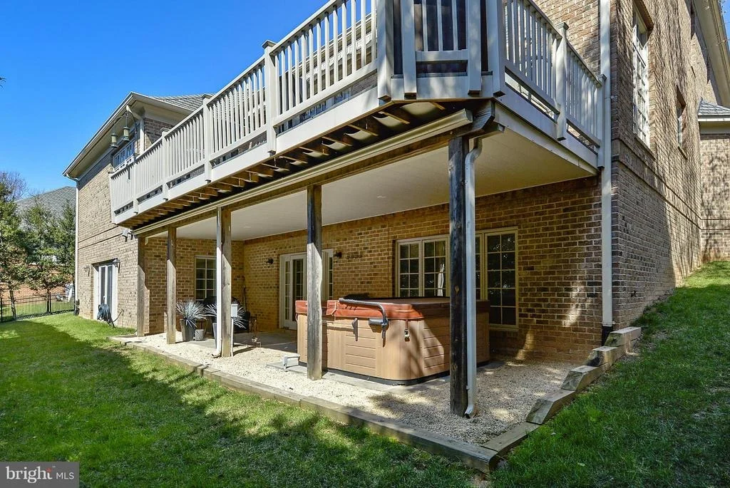 Photo of 7445 OLD MAPLE SQUARE