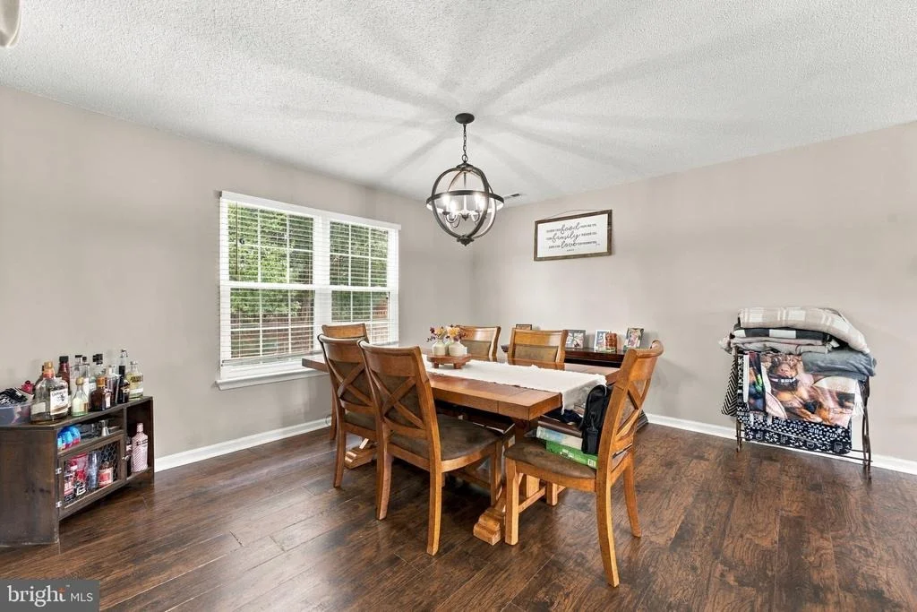 Photo of 1421 N THOMAS WAY