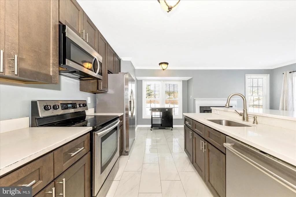 Photo of 2160 COLLINGWOOD LANE