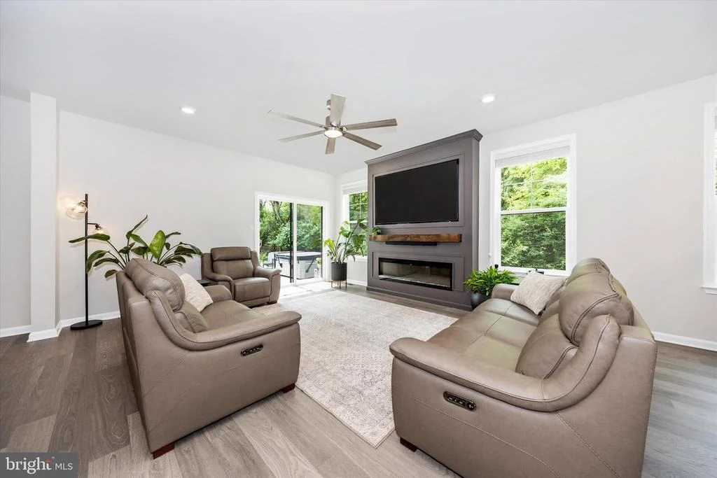 Photo of 700 BOND STREET