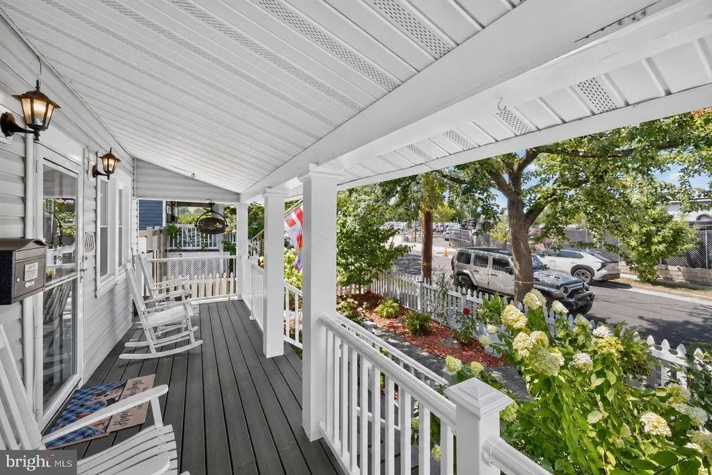 Photo of 2111 RAND PLACE NE