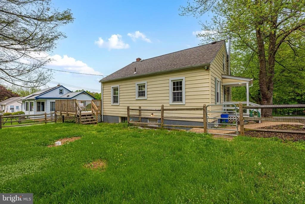 Photo of 9510 PLEASANT PLAINS ROAD