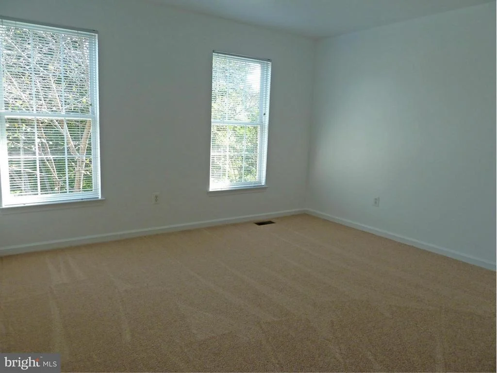 Photo of 4505 WINDING OAK DRIVE