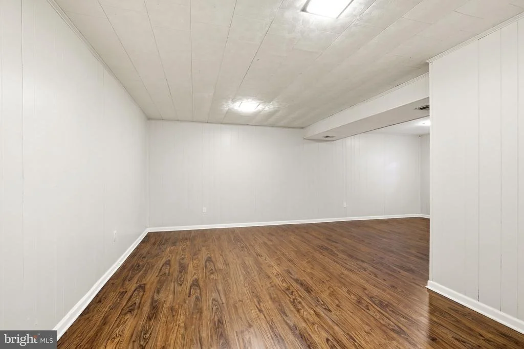Photo of 11300 FREAS DRIVE