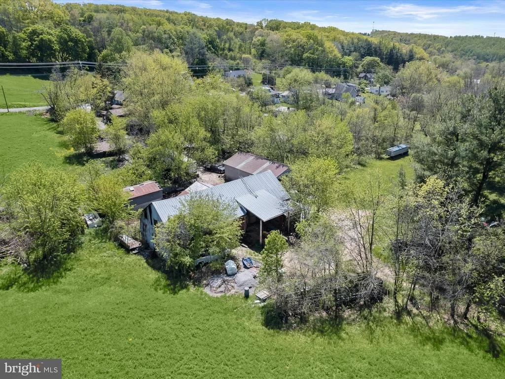 Photo of 932 OLD MANCHESTER ROAD