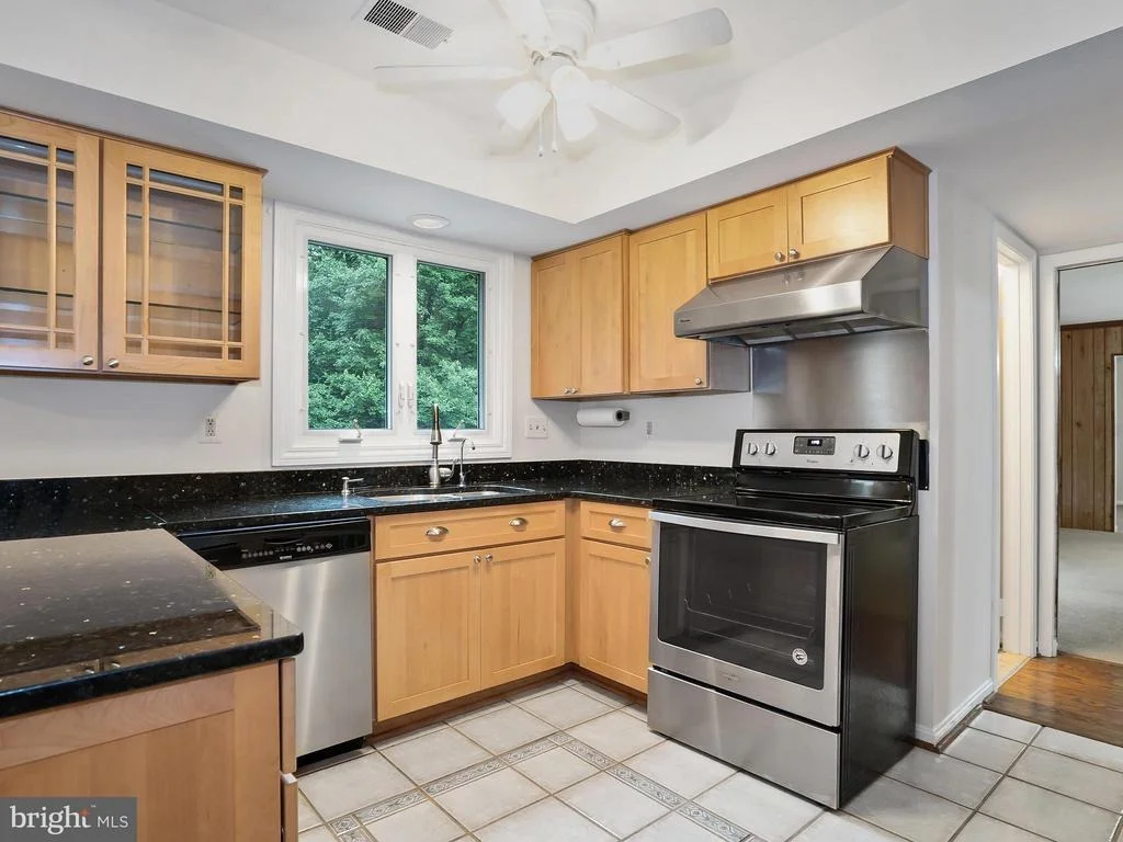 Photo of 12006 AMBLEWOOD DRIVE