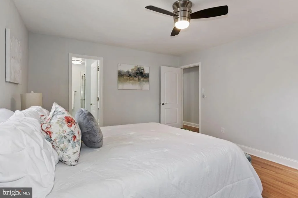 Photo of 6815 GILLINGS ROAD