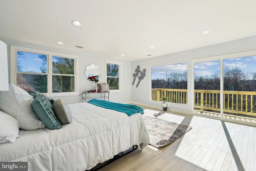 Photo of 2528 ELVANS ROAD SE