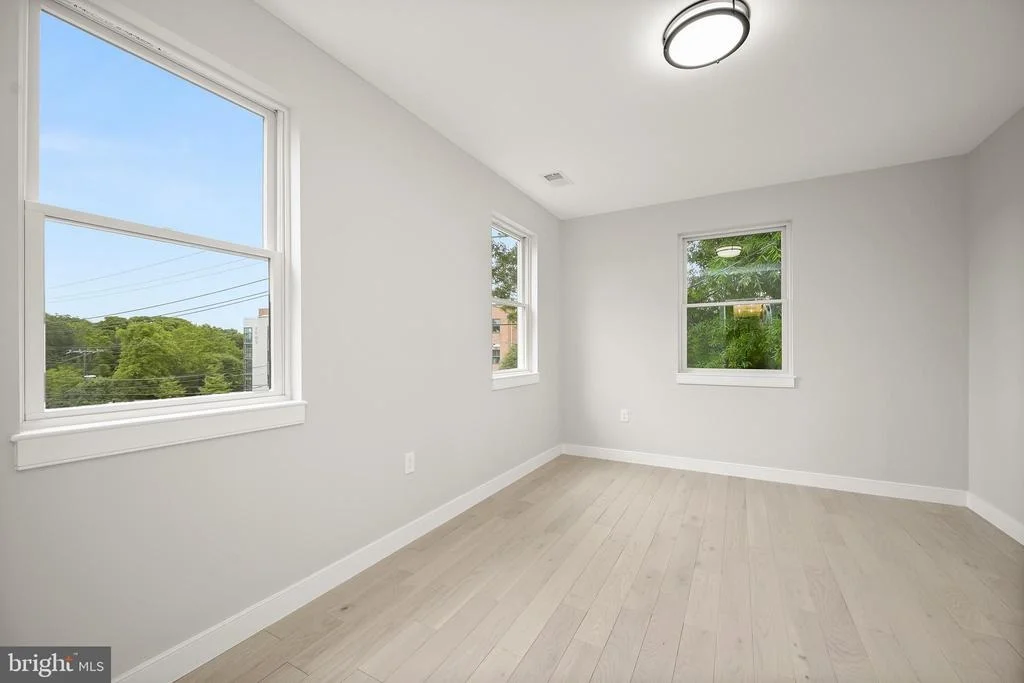 Photo of 601 RAY DRIVE