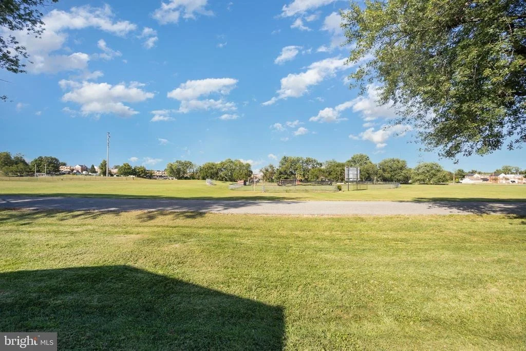 Photo of 7252 MEADOW LANE