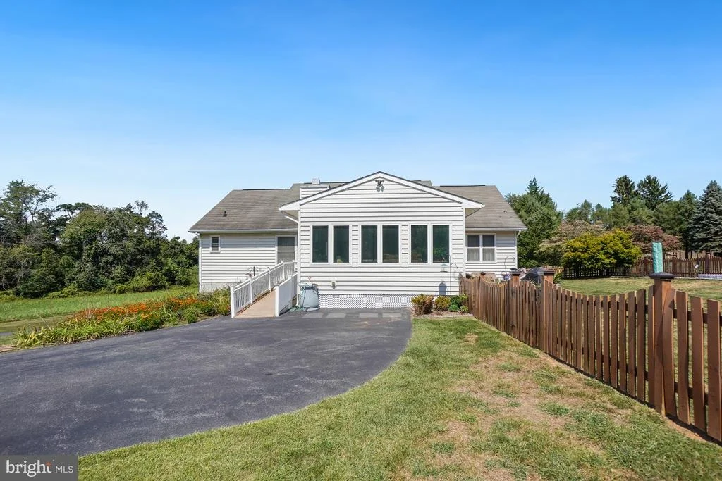 Photo of 15535 LIBERTY ROAD